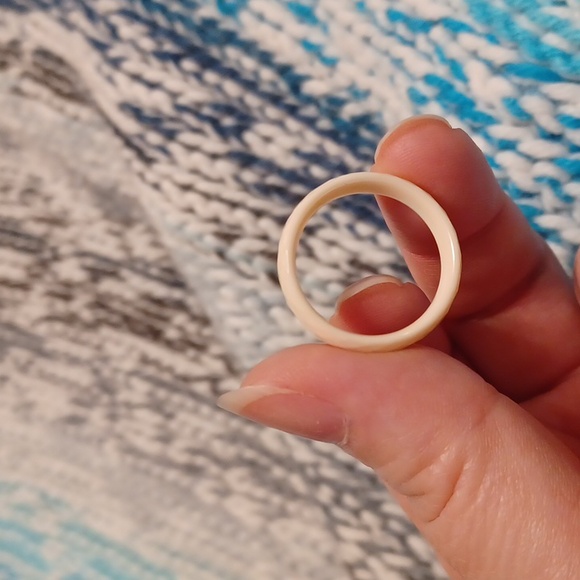 Diamond Cut Calcite Ring Band Sparkly ✨️ Size: 10 - Picture 4 of 6